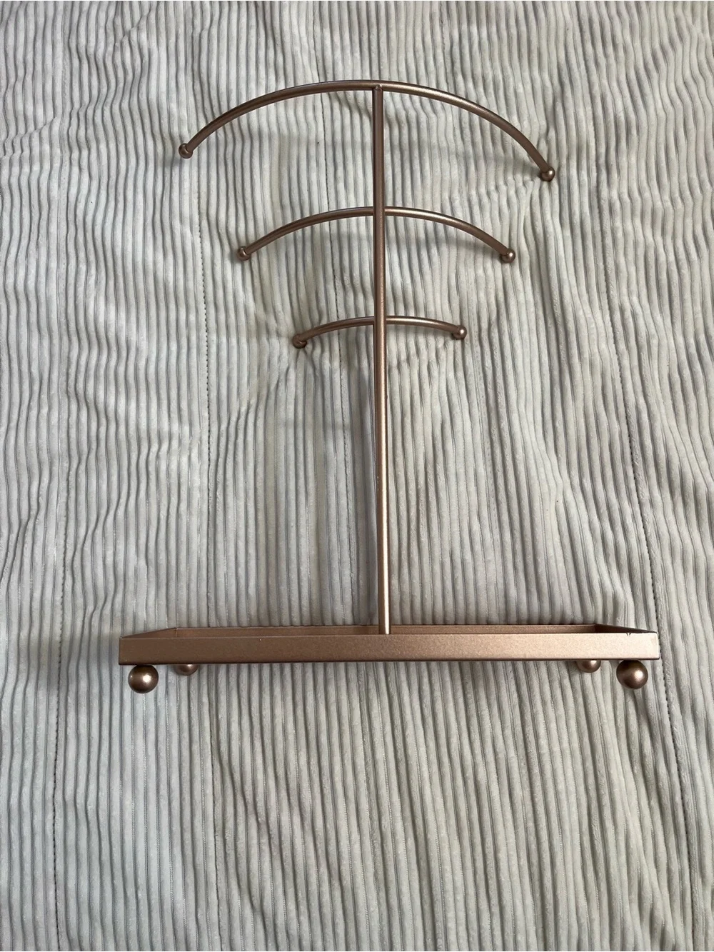 Metal Jewelry Tree Stand in Rose Gold